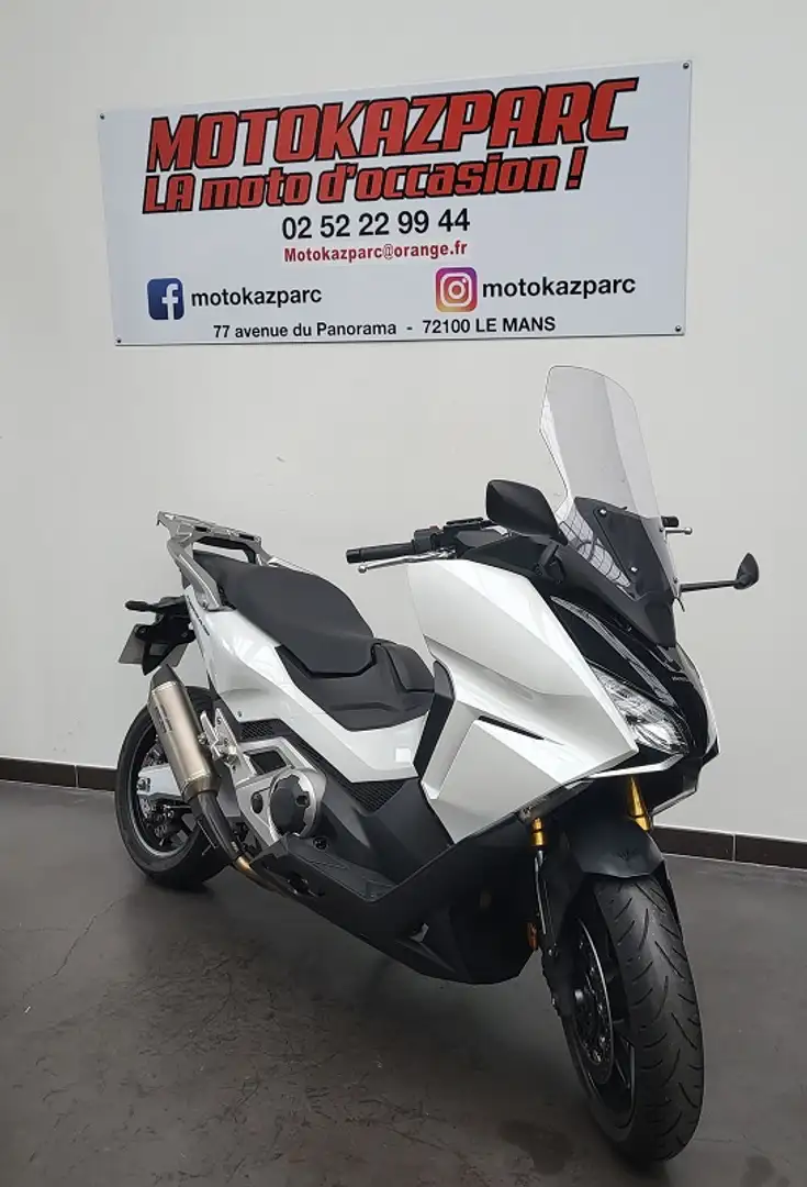 Honda Forza 750 Blanc - 1
