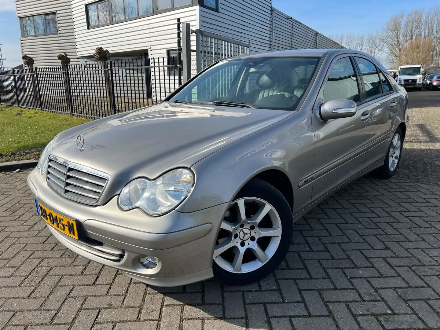Mercedes-Benz C 200 CDI Classic 2005 Automaat Leer Grey - 2