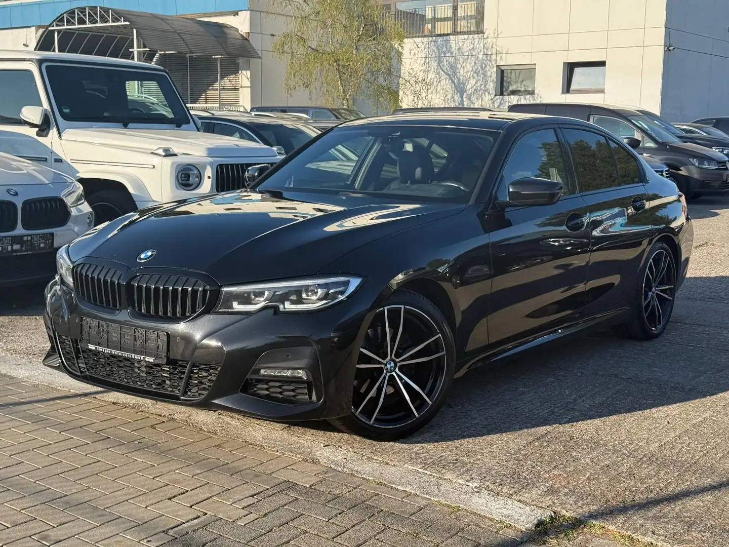 BMW 320 d M Sport/Nappaleder/LED/1Hand/TOP Schwarz - 1