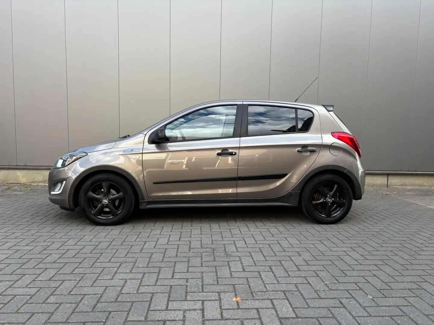 Hyundai i20 1.2i First Edition Marrone - 2