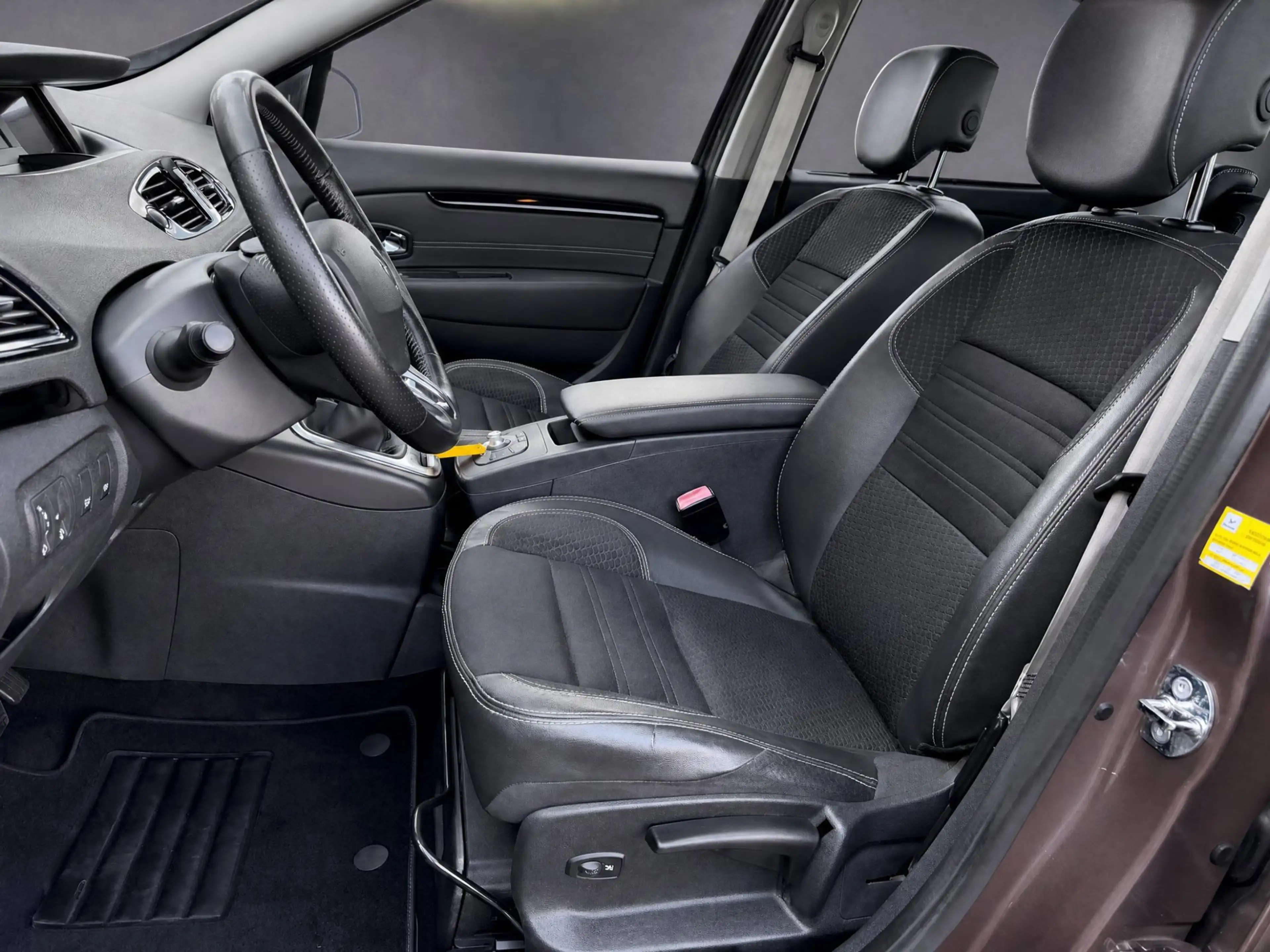 Renault Scenic 1.2 TCe Bose met Climate !!! Navigatie !!! Cruise — photo 10