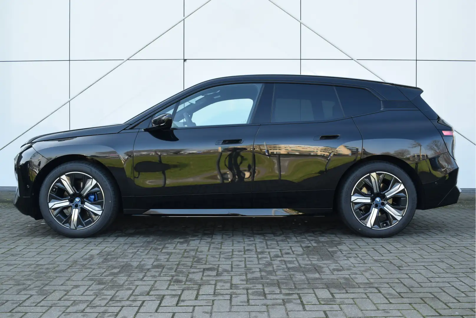 BMW iX xDrive50 High Executive Sport / Panoramadak Sky Lo Zwart - 2