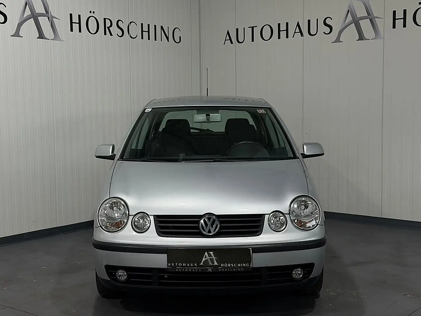 Volkswagen Polo Comfortline 1,2 PICKERL BIS 06/2027 + 4-MONATE Silber - 2