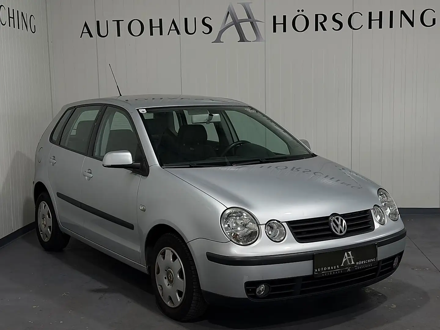 Volkswagen Polo Comfortline 1,2 PICKERL BIS 06/2027 + 4-MONATE Silber - 1