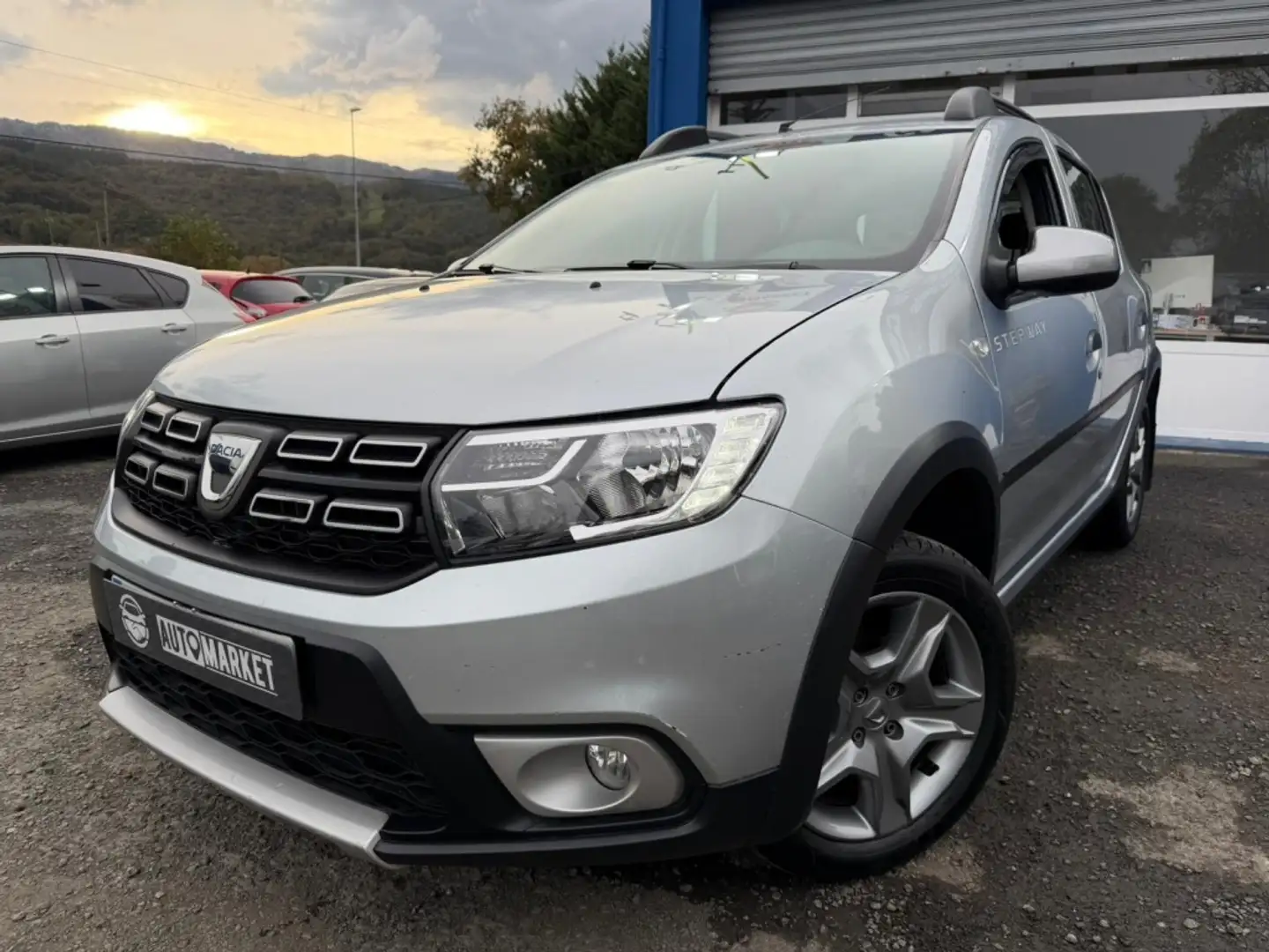 Dacia Sandero 1.5 Blue dCi Stepway Comfort 70kW - 1
