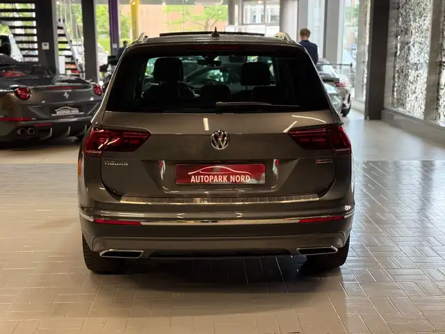 Volkswagen Tiguan view 6