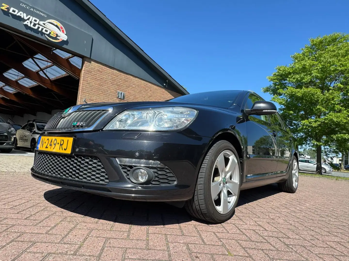 Skoda Octavia Combi 2.0 TFSI RS Automaat Opendak stoelver Noir - 2