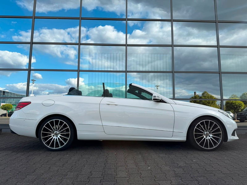 Mercedes-Benz E 350 E Cabrio AMG Leder Navi LED — photo 4