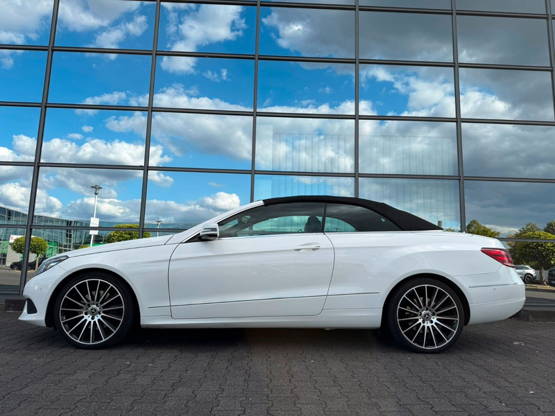 Mercedes-Benz E 350 E Cabrio AMG Leder Navi LED — photo 5