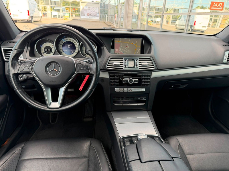 Mercedes-Benz E 350 E Cabrio AMG Leder Navi LED — photo 2