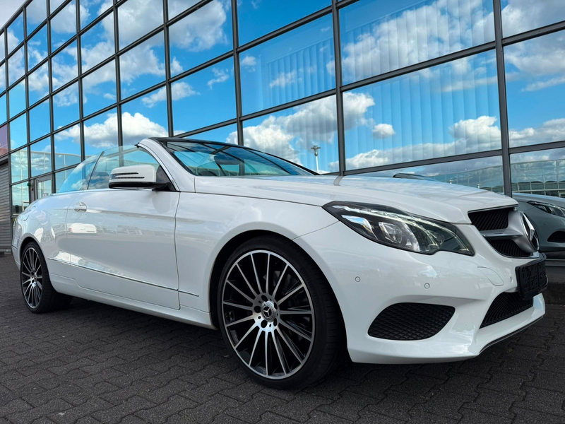 Mercedes-Benz E 350 E Cabrio AMG Leder Navi LED — photo 10