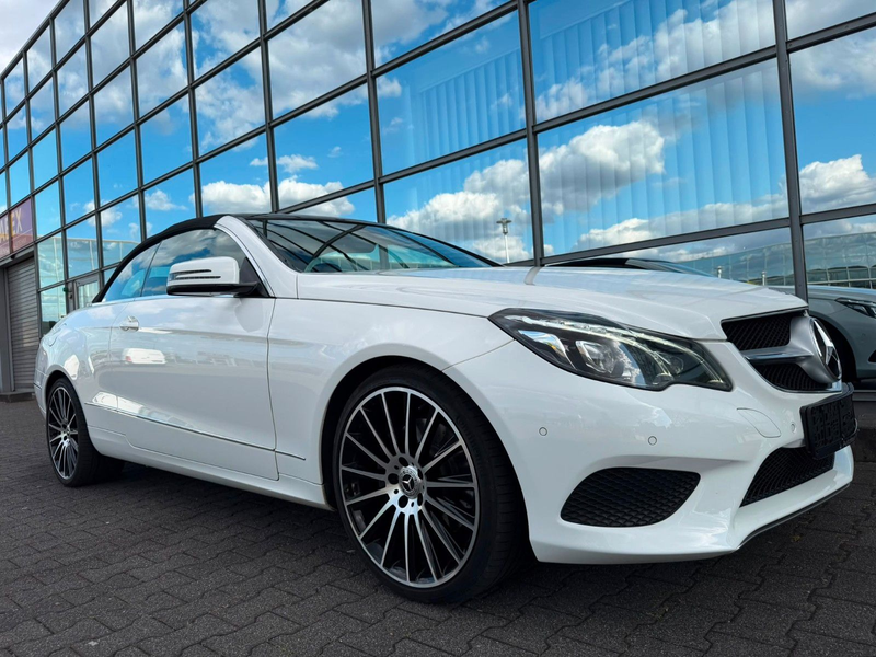 Mercedes-Benz E 350 E Cabrio AMG Leder Navi LED — photo 11