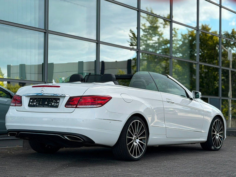 Mercedes-Benz E 350 E Cabrio AMG Leder Navi LED — photo 3