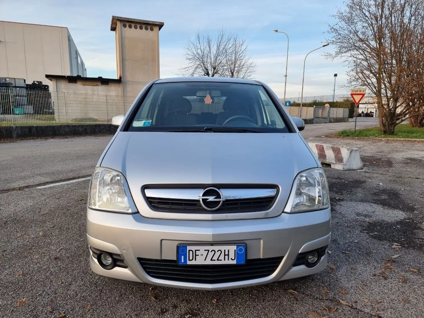 Opel Meriva 1.6 16v Enjoy 105cv GPL Argento - 2