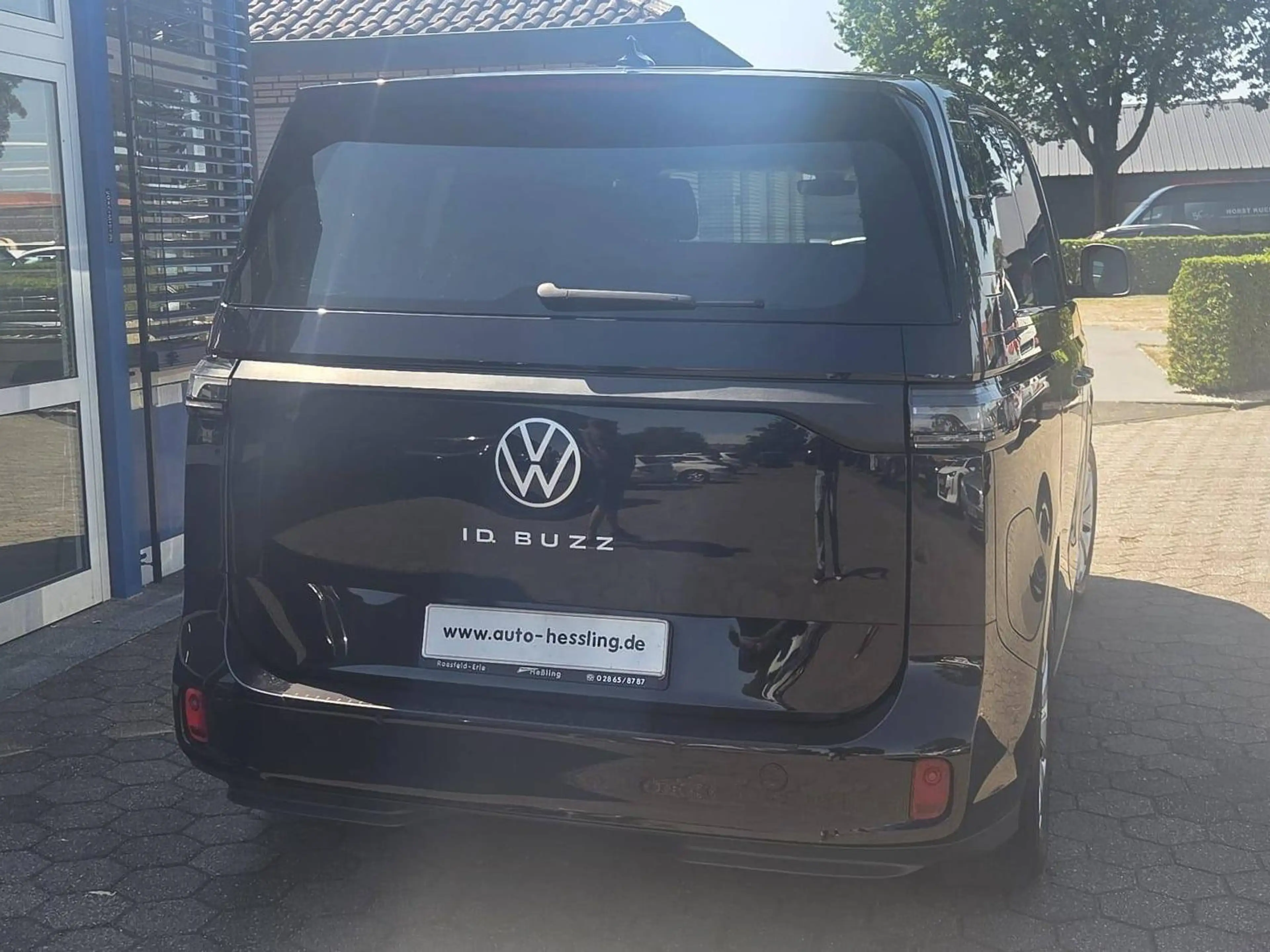 Volkswagen ID. Buzz Cargo 150 kW — photo 4