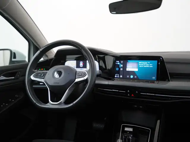 Volkswagen Golf view 6