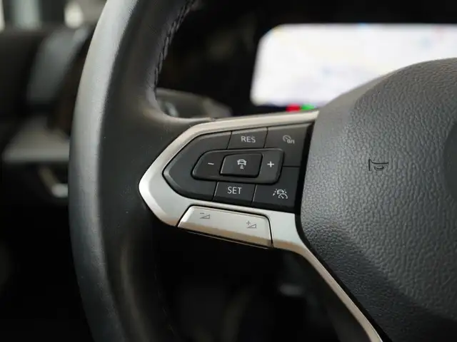 Volkswagen Golf view 8