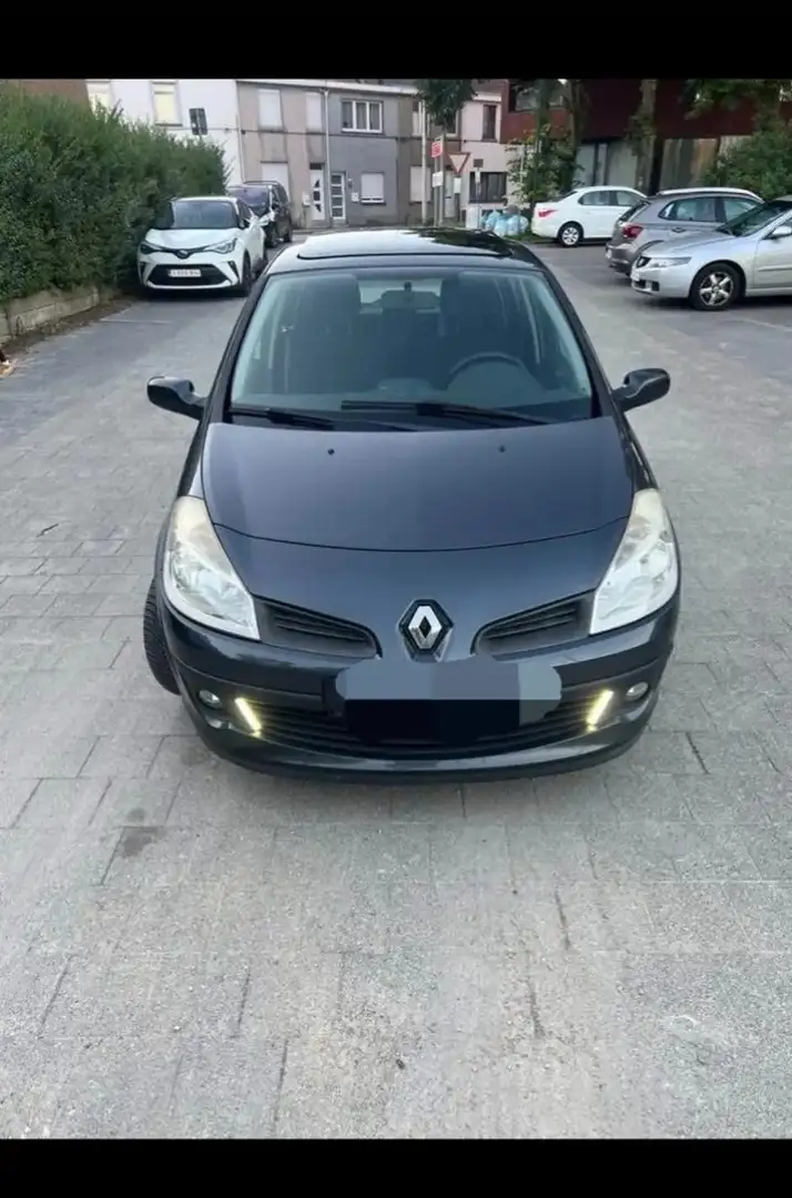 Renault Clio 2.0i 16V Sport - 1