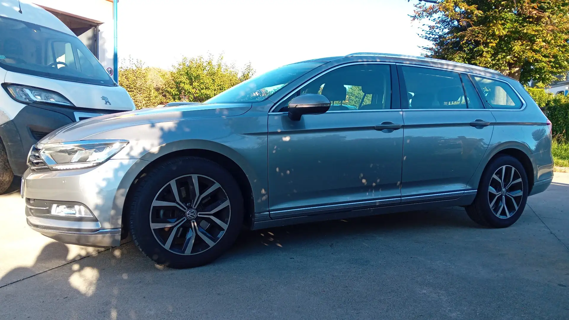 Volkswagen Passat Variant Passat VIII Variant 2.0 tdi Executive 190cv dsg Grau - 2