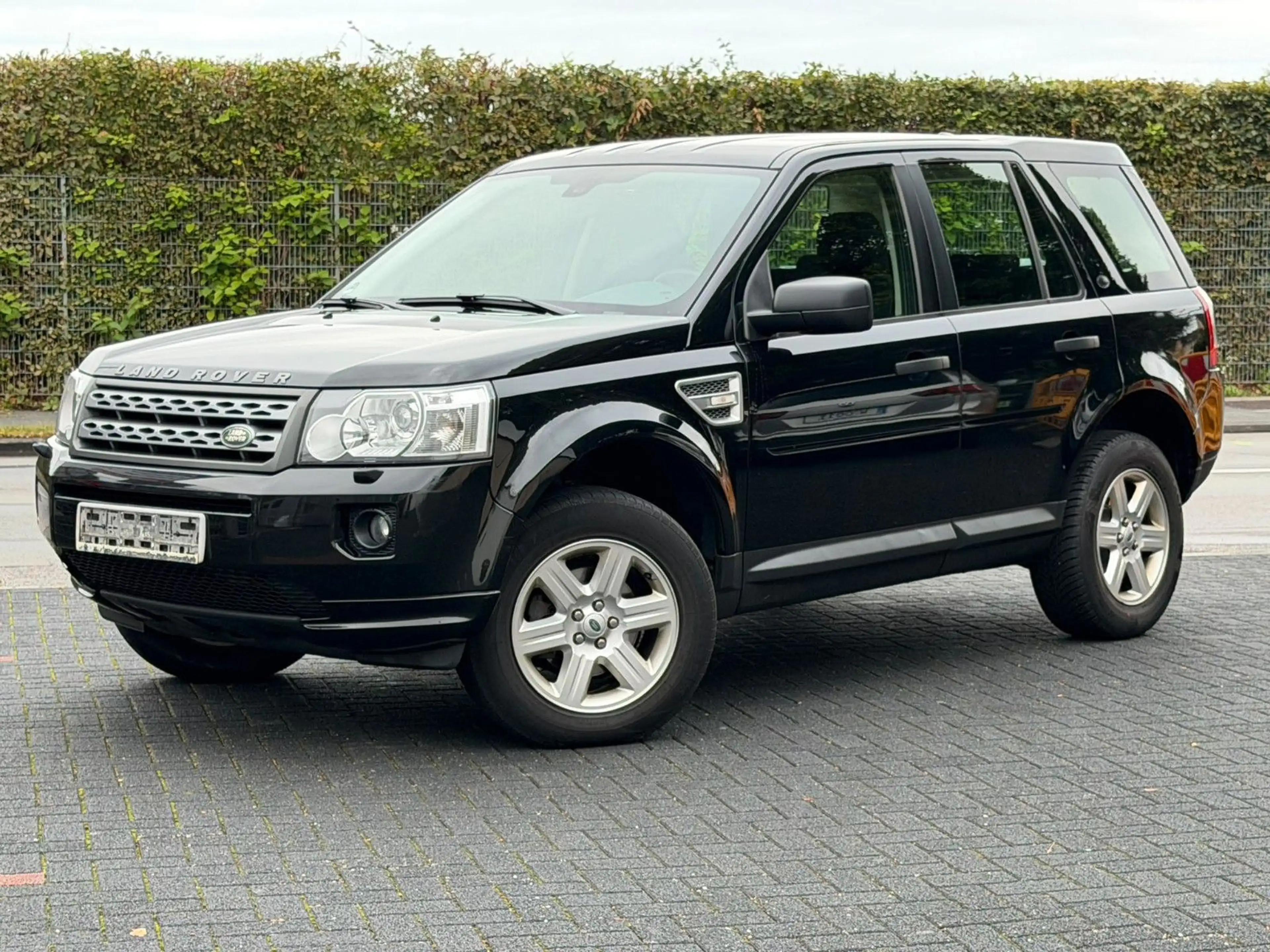 Land Rover Freelander 2 S TD4 Navi-PDC-AHK-2.HAND- — photo 2