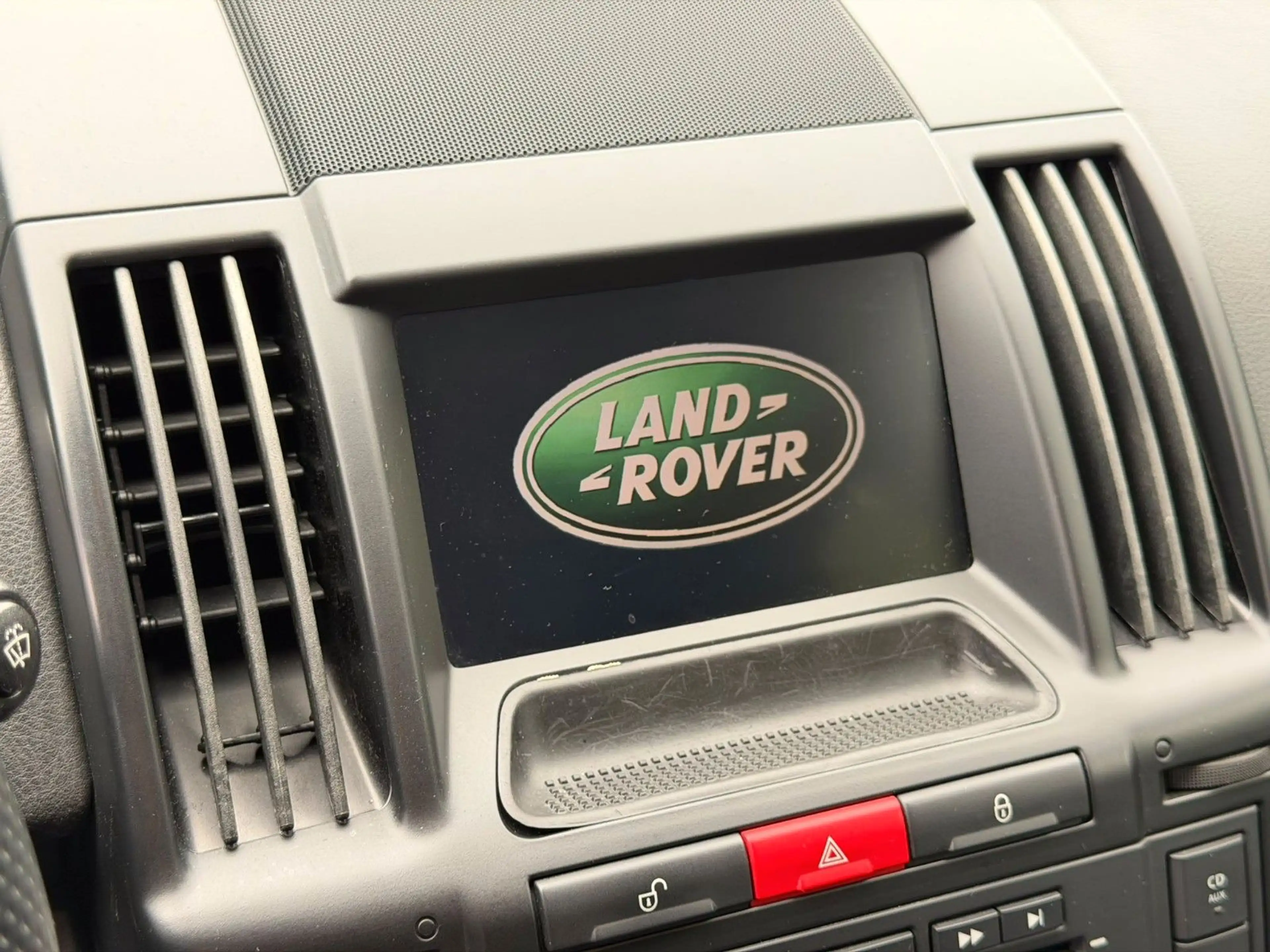 Land Rover Freelander 2 S TD4 Navi-PDC-AHK-2.HAND- — photo 15