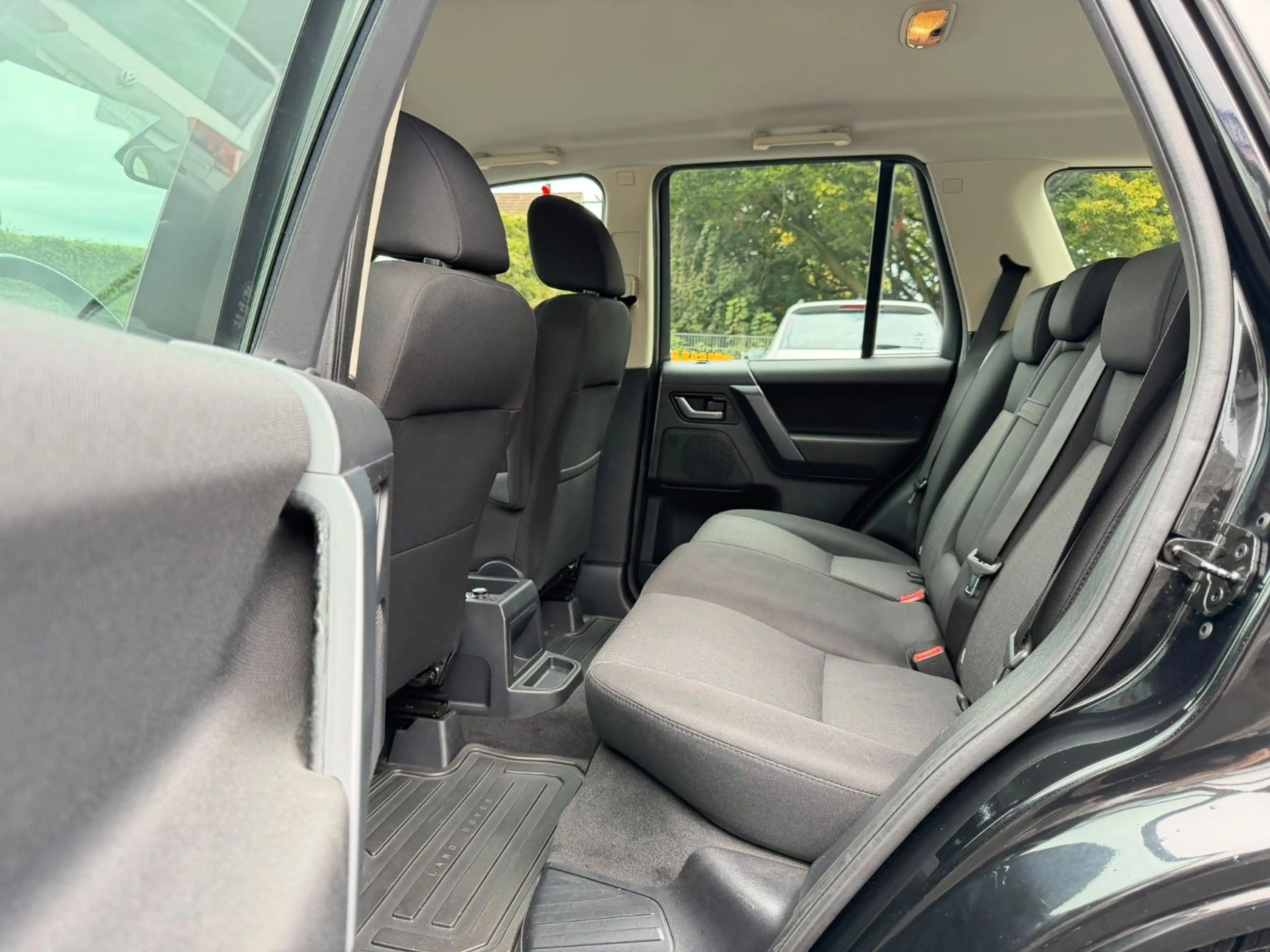 Land Rover Freelander 2 S TD4 Navi-PDC-AHK-2.HAND- — photo 10