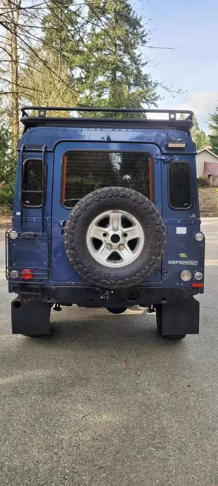 Land Rover Defender снимка Land Rover Defender