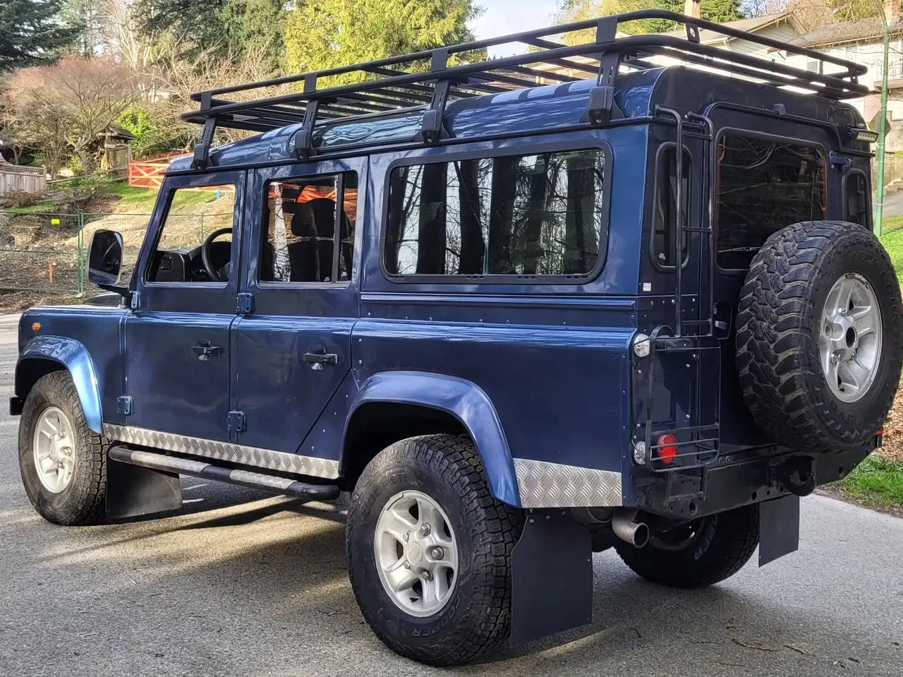 Land Rover Defender снимка Land Rover Defender