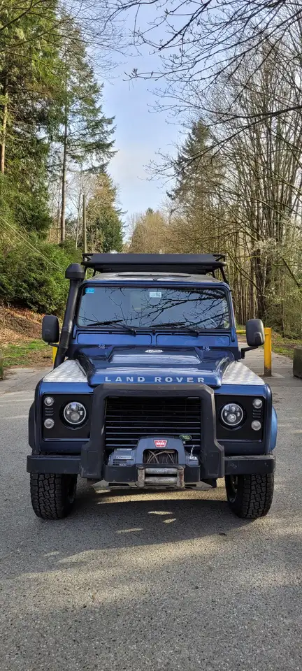 Land Rover Defender снимка Land Rover Defender
