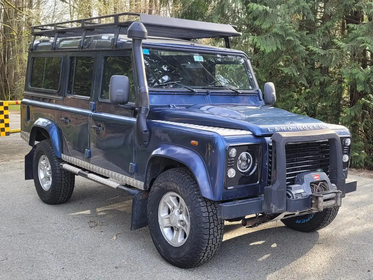 Land Rover Defender снимка Land Rover Defender