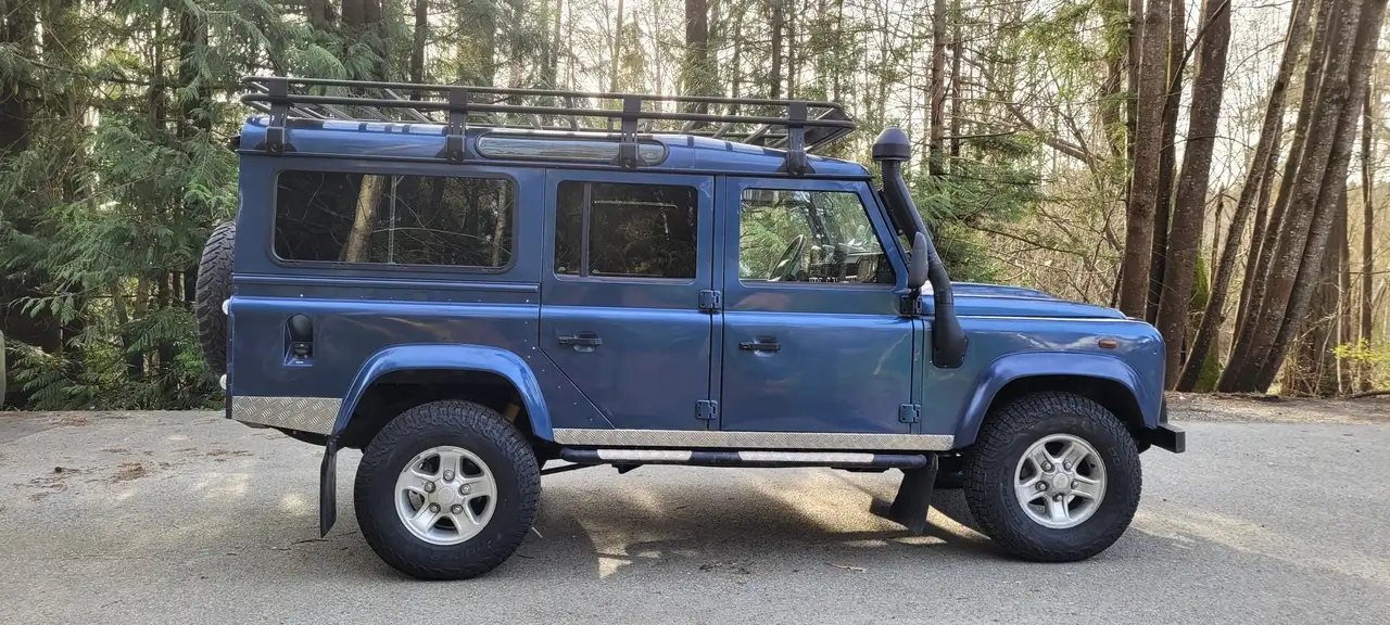 Land Rover Defender снимка Land Rover Defender