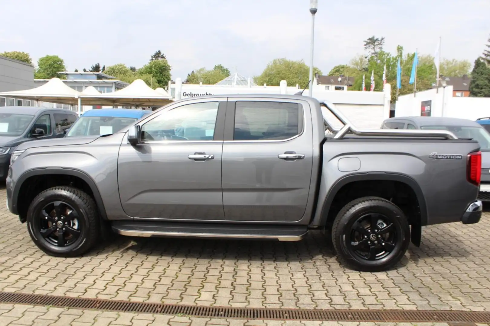 Volkswagen Amarok 4MOTION DOKA STYLE 3.0 TDI DSG / AHK / STANDHEIZUN Grau - 2