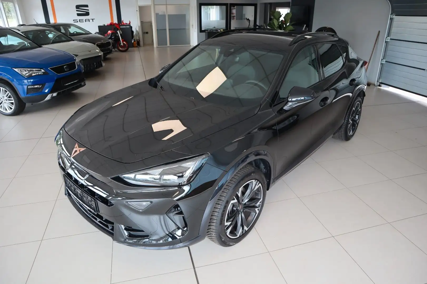 CUPRA Formentor 1.5 eTSI/DAB/KAMERA/GARANTIE/MATRIX Schwarz - 2