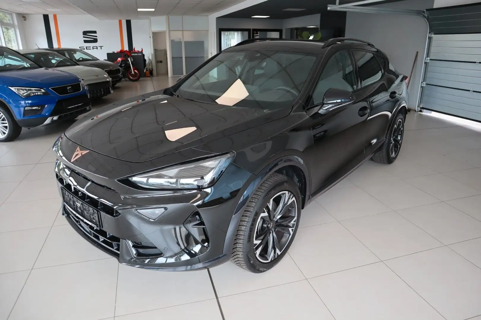 CUPRA Formentor 1.5 eTSI/DAB/KAMERA/GARANTIE/MATRIX Schwarz - 1