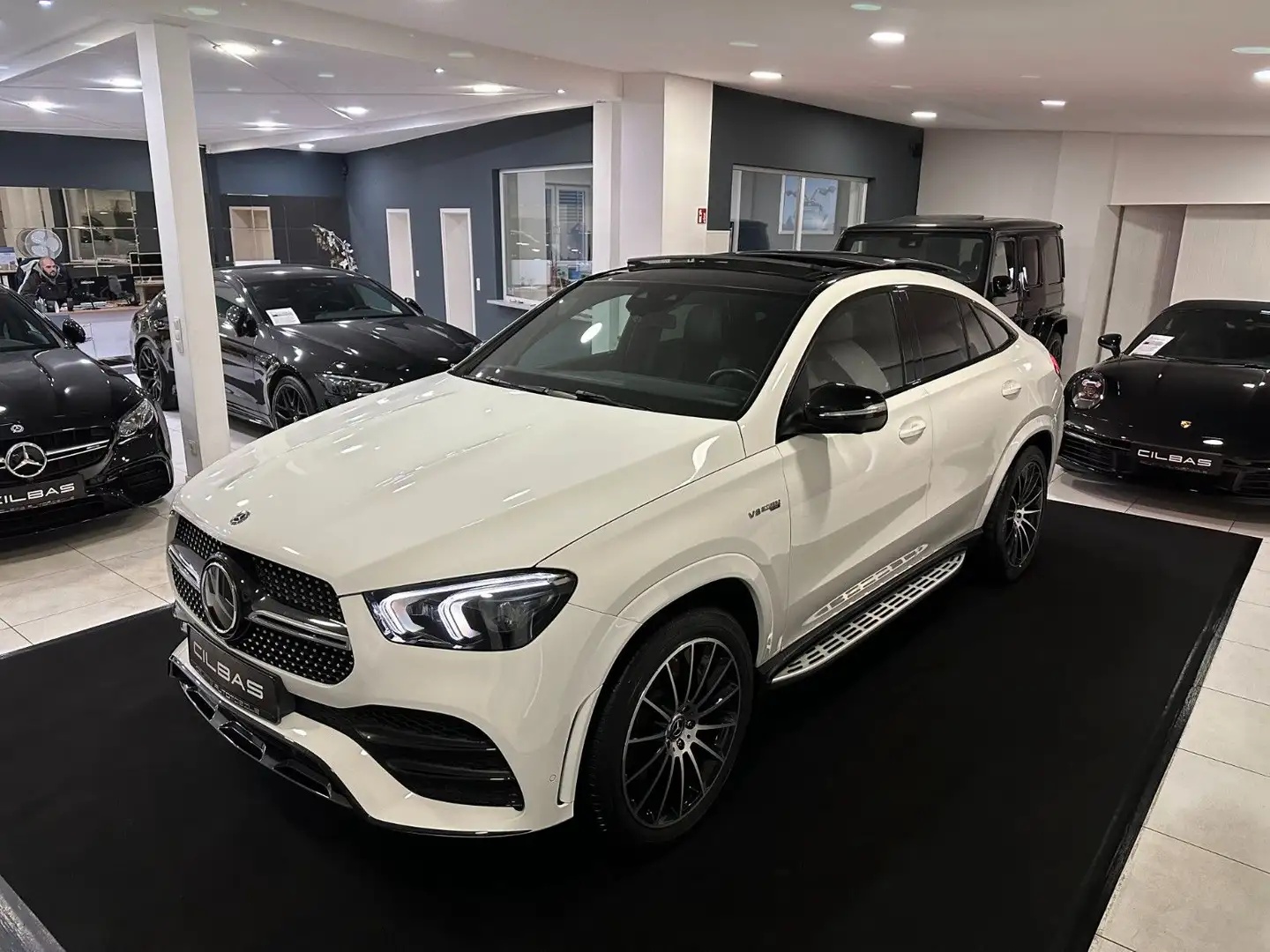 Mercedes-Benz GLE 400 d Coupe AMG-Line 4M*PANO*AIR*360*DIST* Wit - 1