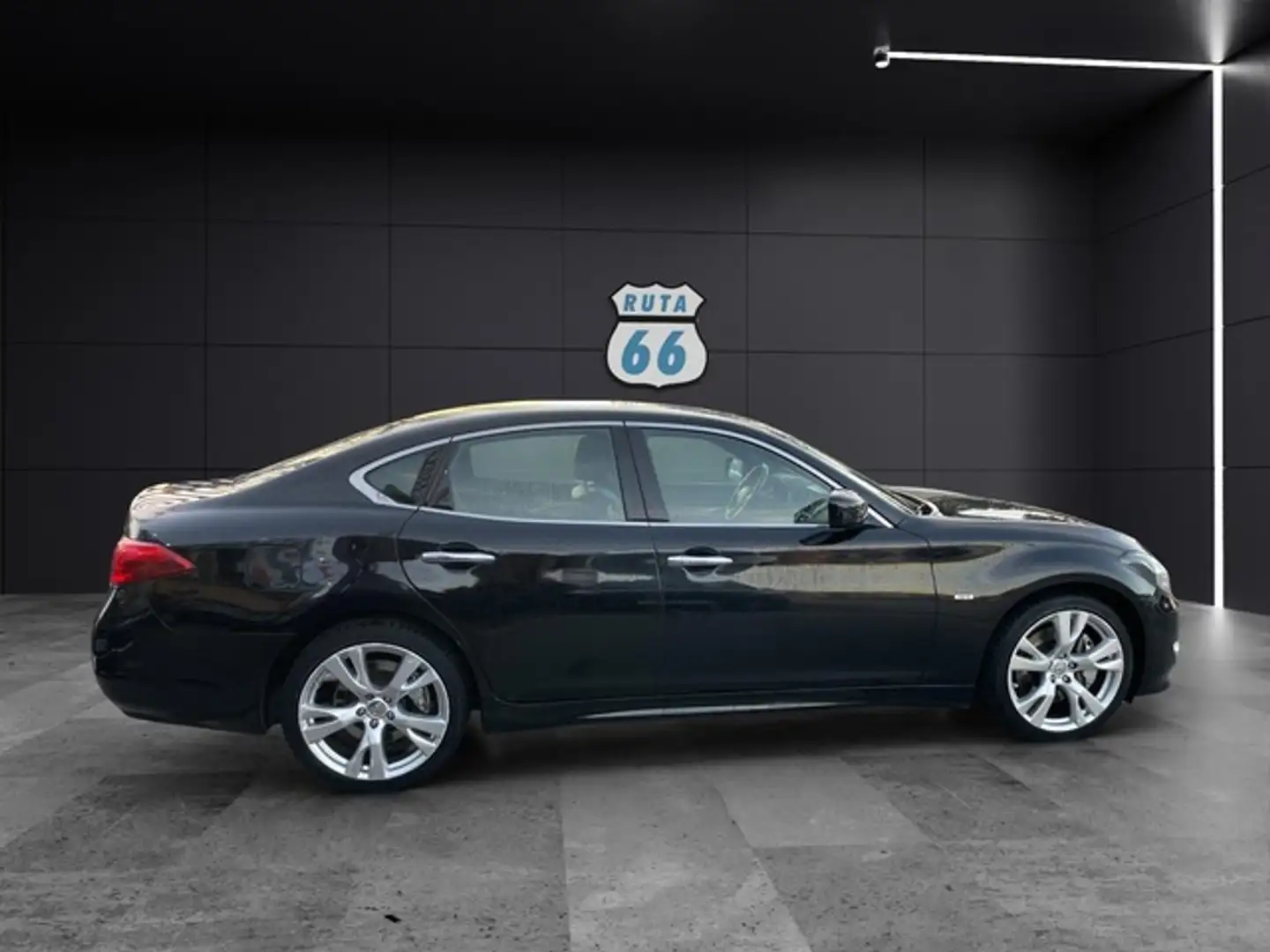 Infiniti M30 30d Aut. Negro - 2