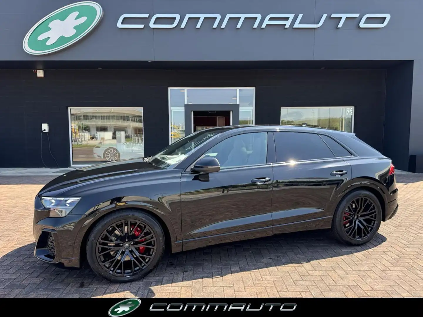 Audi Q8 SUV 50 TDI 286 CV quattro S line edition 4 R.STERZ Noir - 1