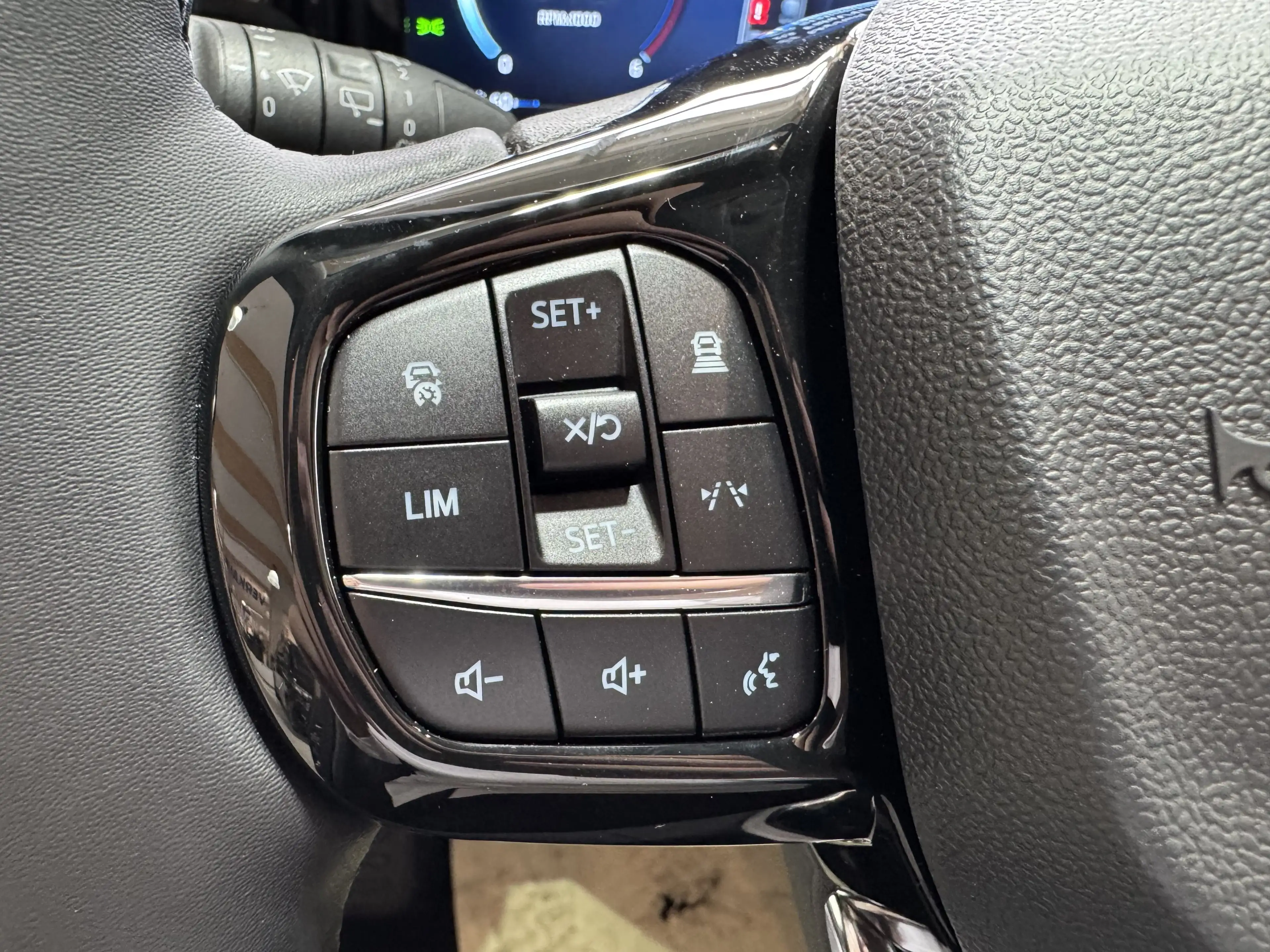 Ford Tourneo Custom Titanium X L2 MATRIX-LED / AGR-Sitze — photo 12