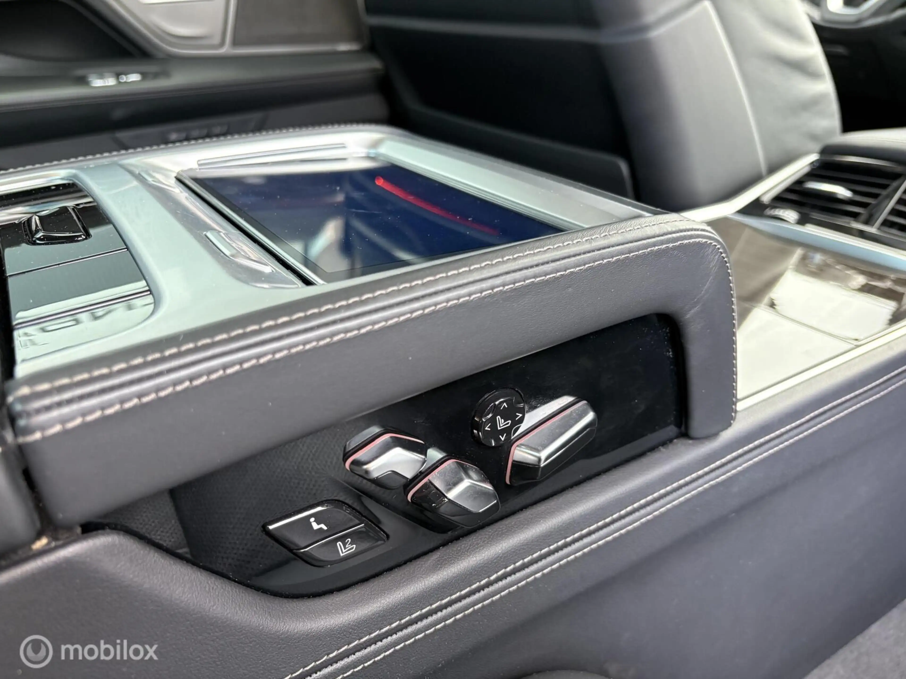 BMW 745 7-serie 745Le Sky Lounge / 4-Pers. / Luchtvering / — photo 14