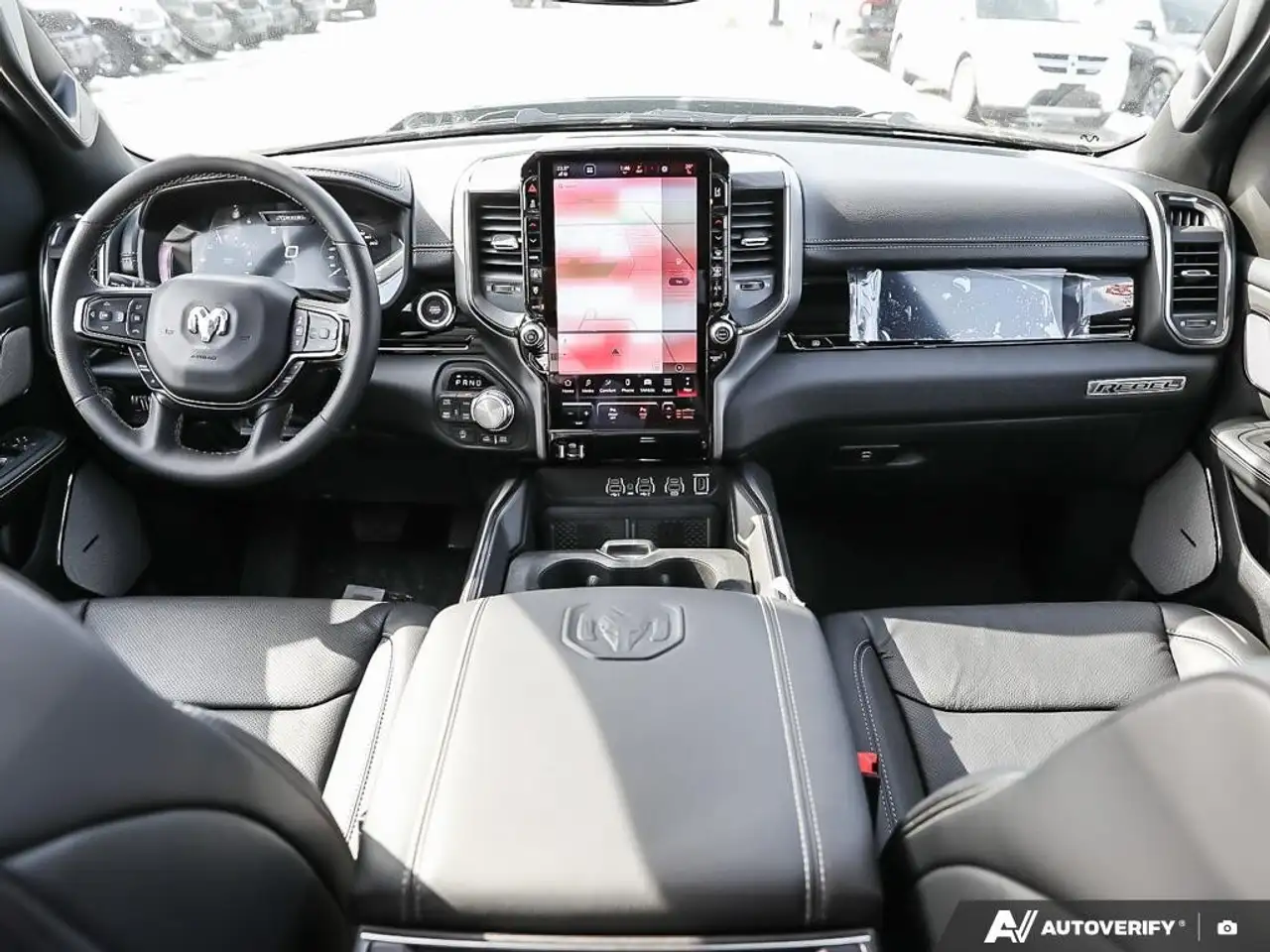 RAM 1500 снимка RAM 1500
