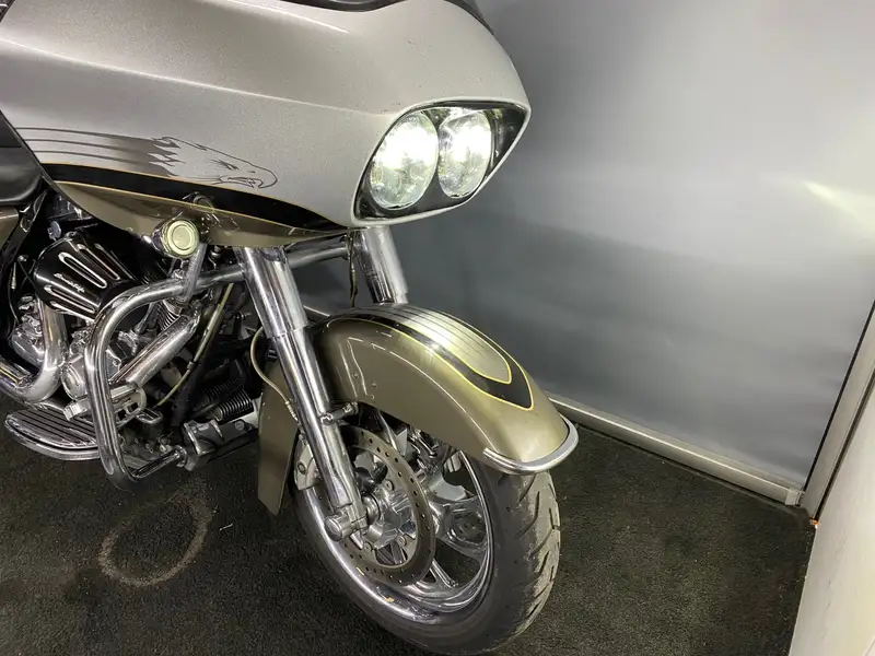 Harley-Davidson Road Glide - foto 6