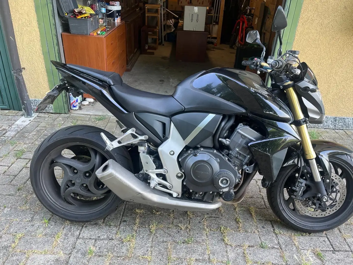 Honda CB 1000 - 1