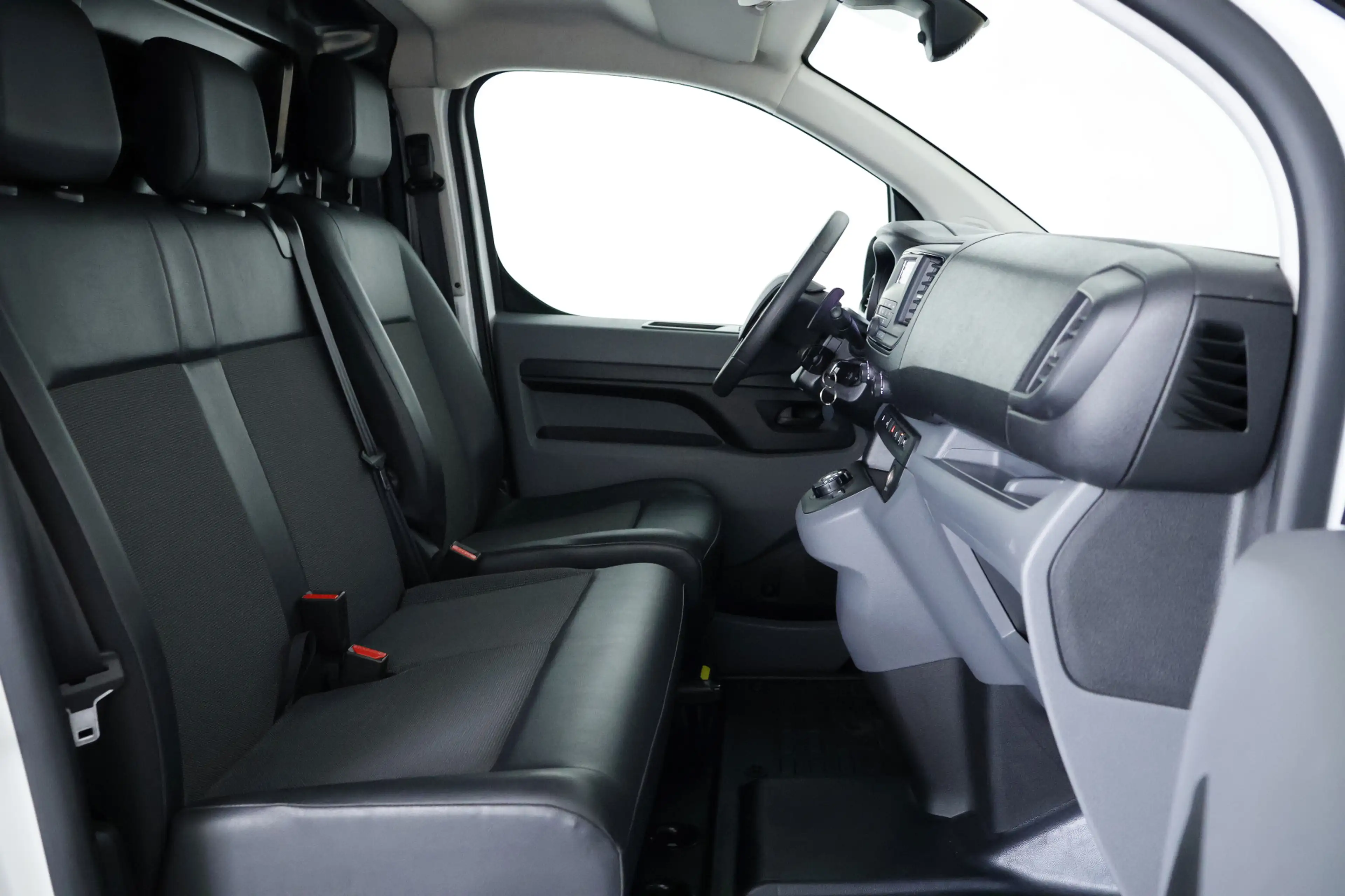 Peugeot Expert 2.0 BlueHDI 145 Standard Premium / Automaat / Crui — photo 10