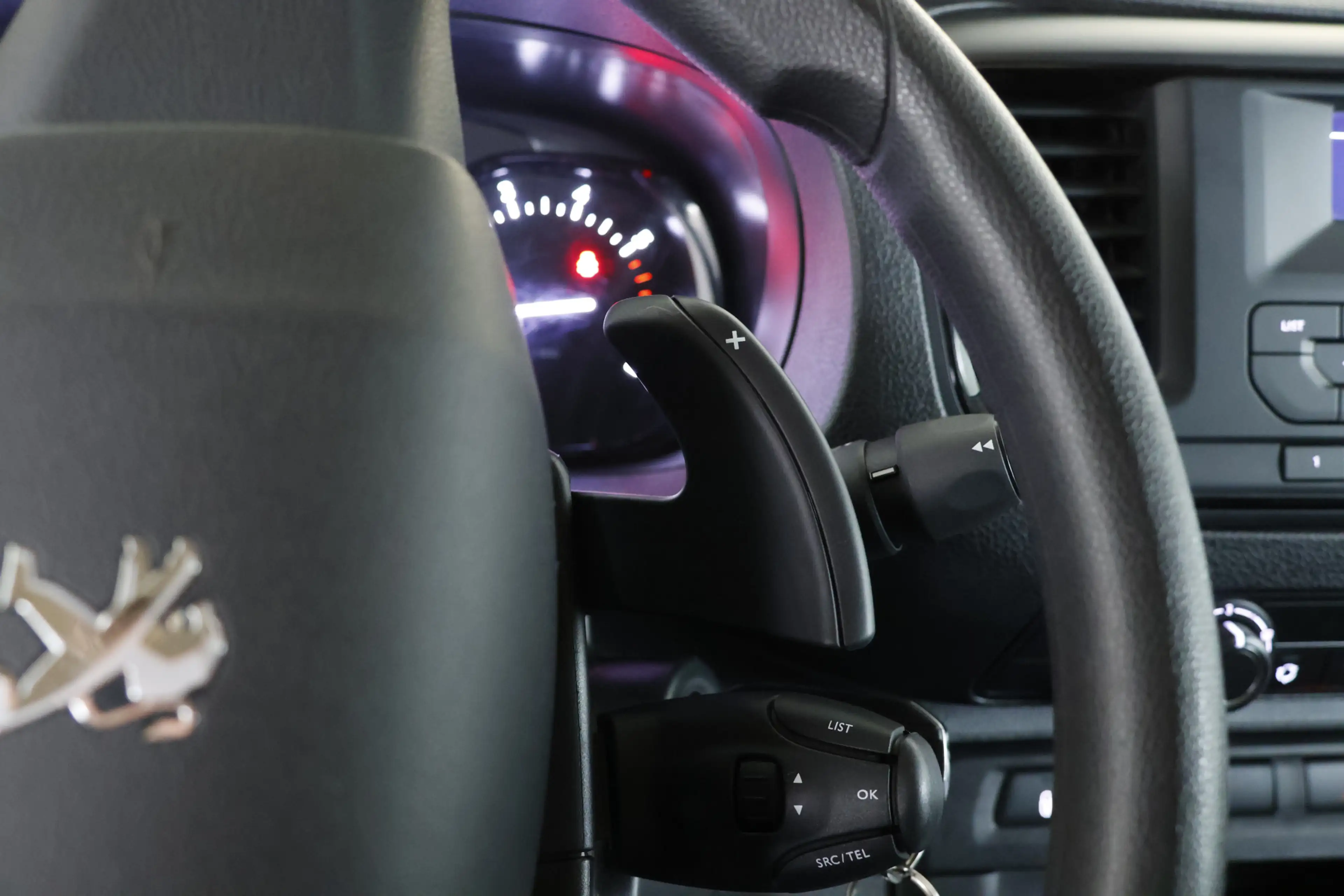 Peugeot Expert 2.0 BlueHDI 145 Standard Premium / Automaat / Crui — photo 18