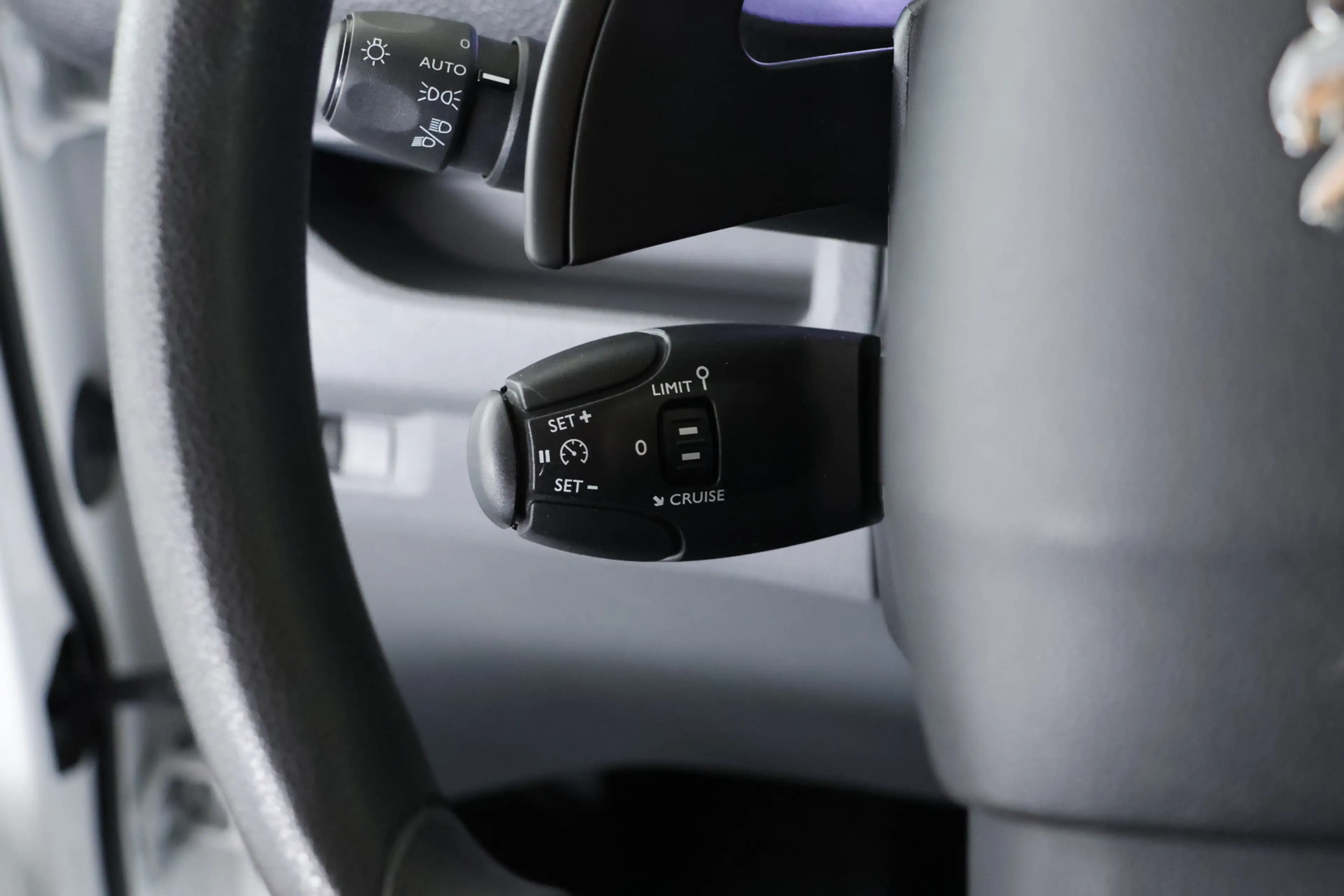 Peugeot Expert 2.0 BlueHDI 145 Standard Premium / Automaat / Crui — photo 17