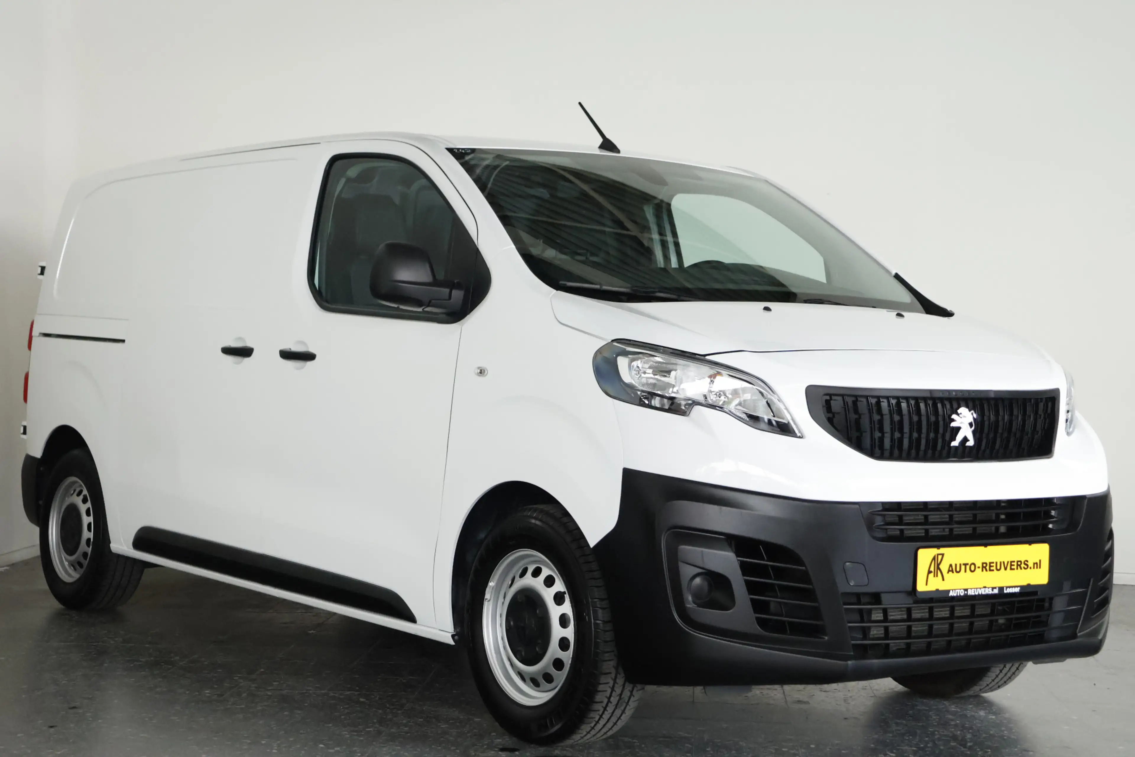Peugeot Expert 2.0 BlueHDI 145 Standard Premium / Automaat / Crui — photo 4