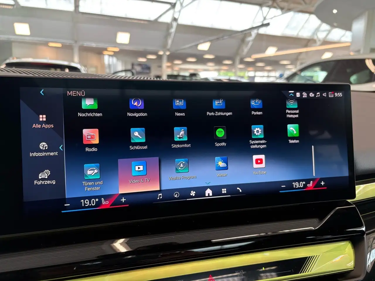 BMW 530 e MSportPro Memory 360° B/W DA Prof Pano 14