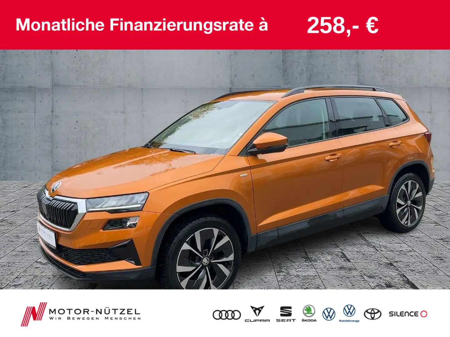Skoda Karoq 1.5 TSI DSG TOUR 5JG+LED+ACC+RFK+APP+DAB Oranje - 1