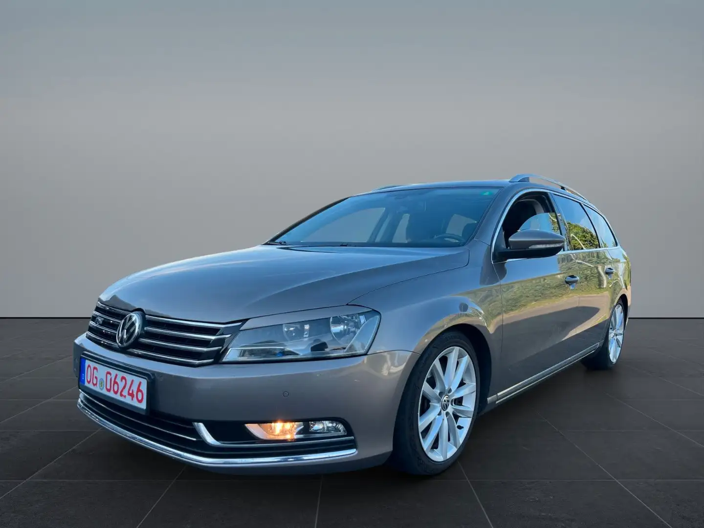 Volkswagen Passat Variant Passat *R-LINE*3.6* V6* DSG *4Motion* - 1