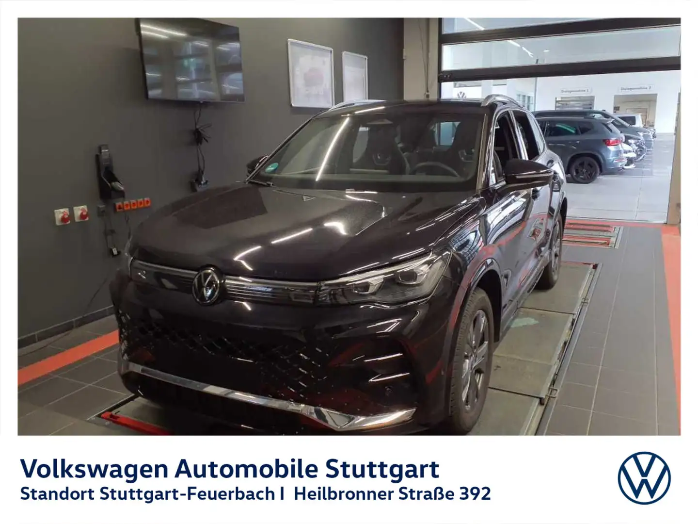 Volkswagen Tiguan R-Line 2.0 TDI DSG Navi AHK Kamera Schwarz - 1